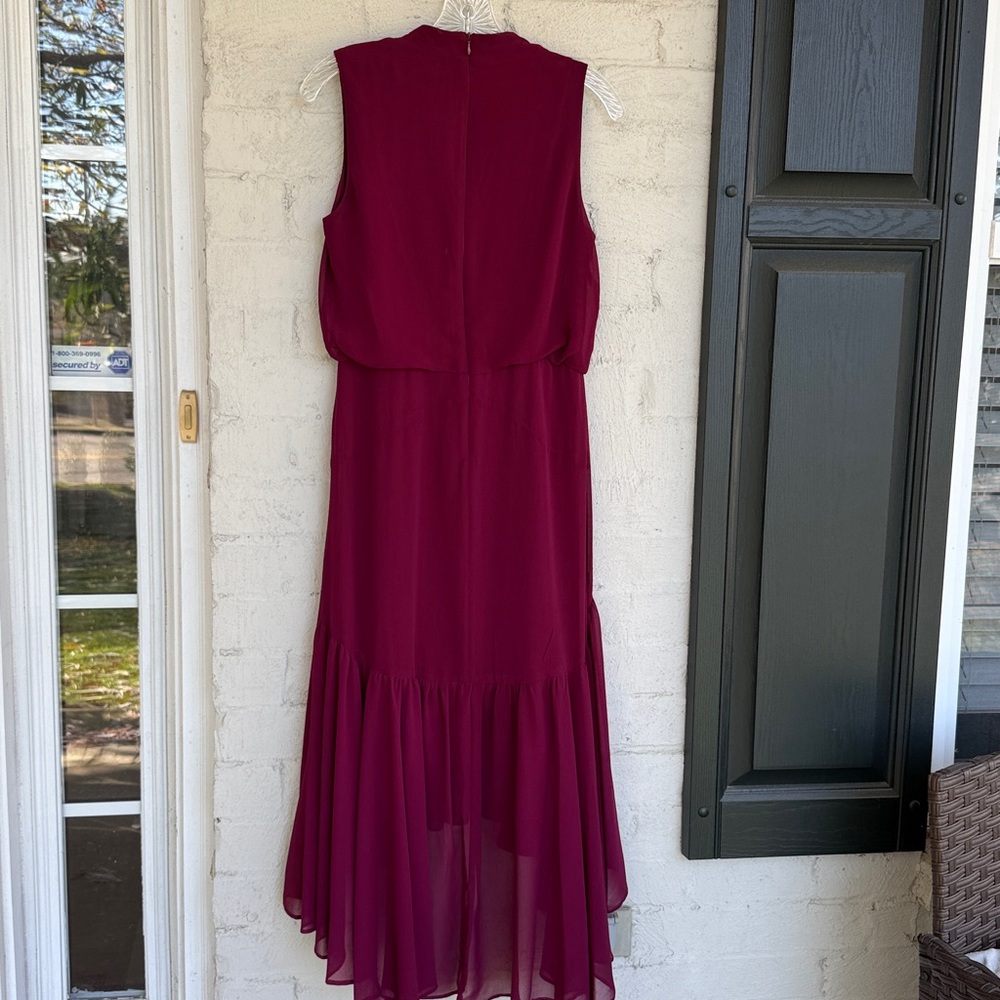 NWOT Just…Taylor Burgundy Sleeveless Chiffon Hi-Low Fit & Flare Dress Size 6 - Picture 8 of 12